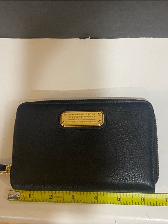 Marc By Marc Jacobs Handbags - New with tags Marc Jacob’s Wristlet Leather wallet